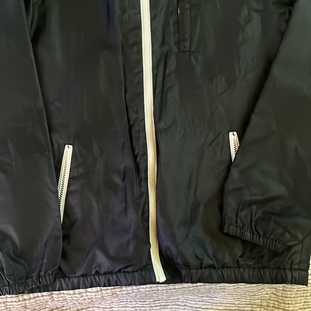 black jacket - Picture 2 of 3